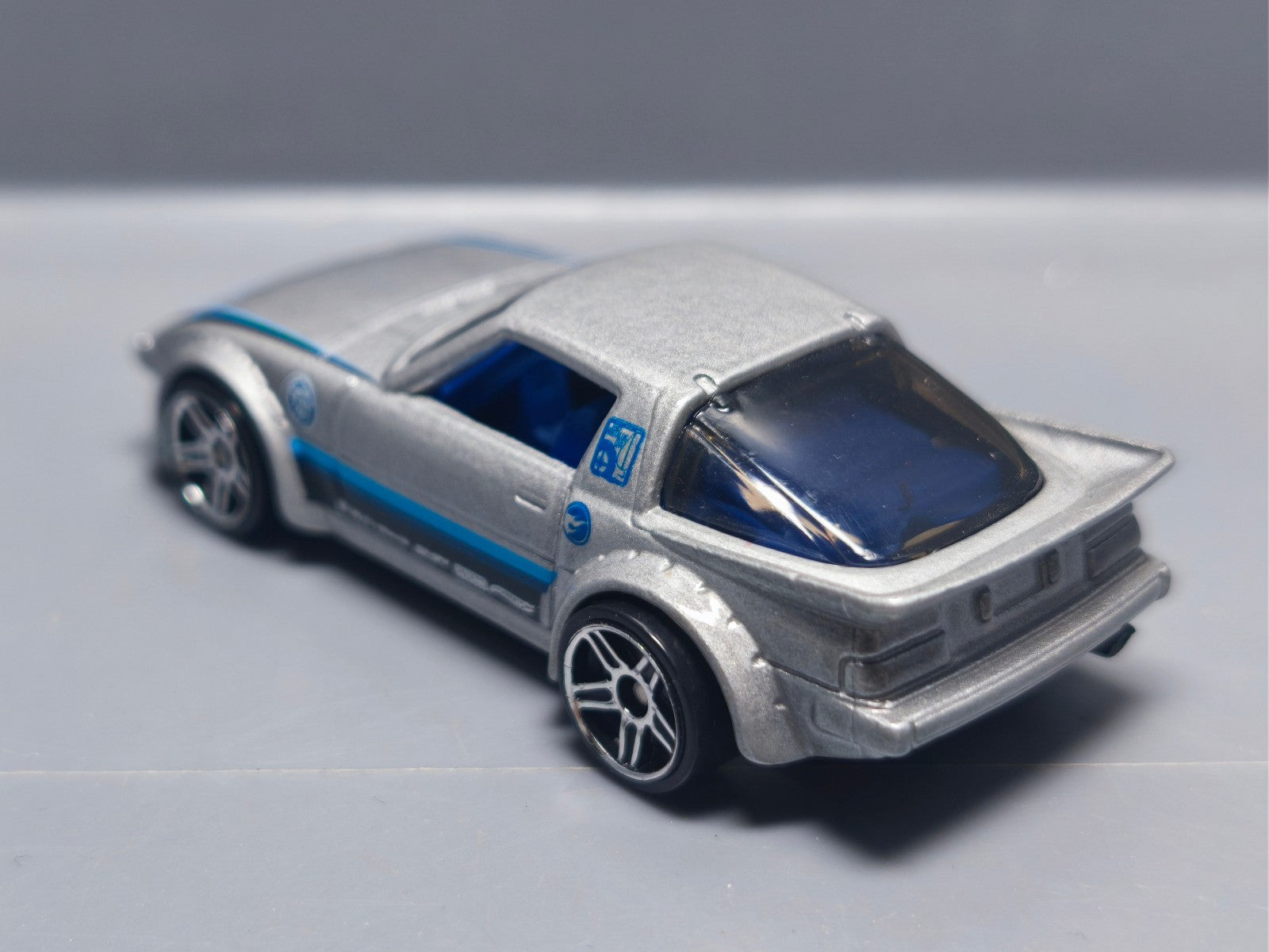 Hot Wheels Treasure Hunt Mazda rx-7 2013-022   (A02)