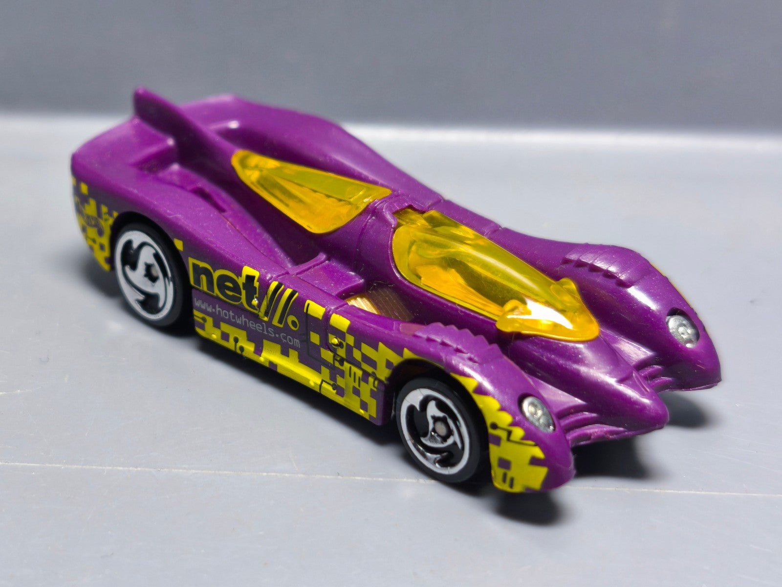 Hot Wheels Power pistons 1998-690    (A05)