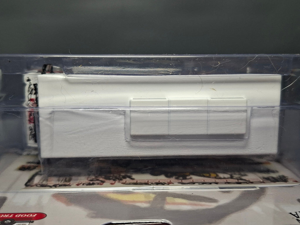 American Diorama 1/64 Food Truck Graffiti Style  (CT07)