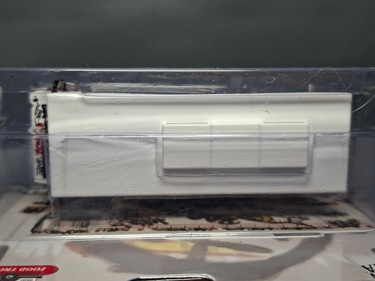 American Diorama 1/64 Food Truck Graffiti Style  (CT07)