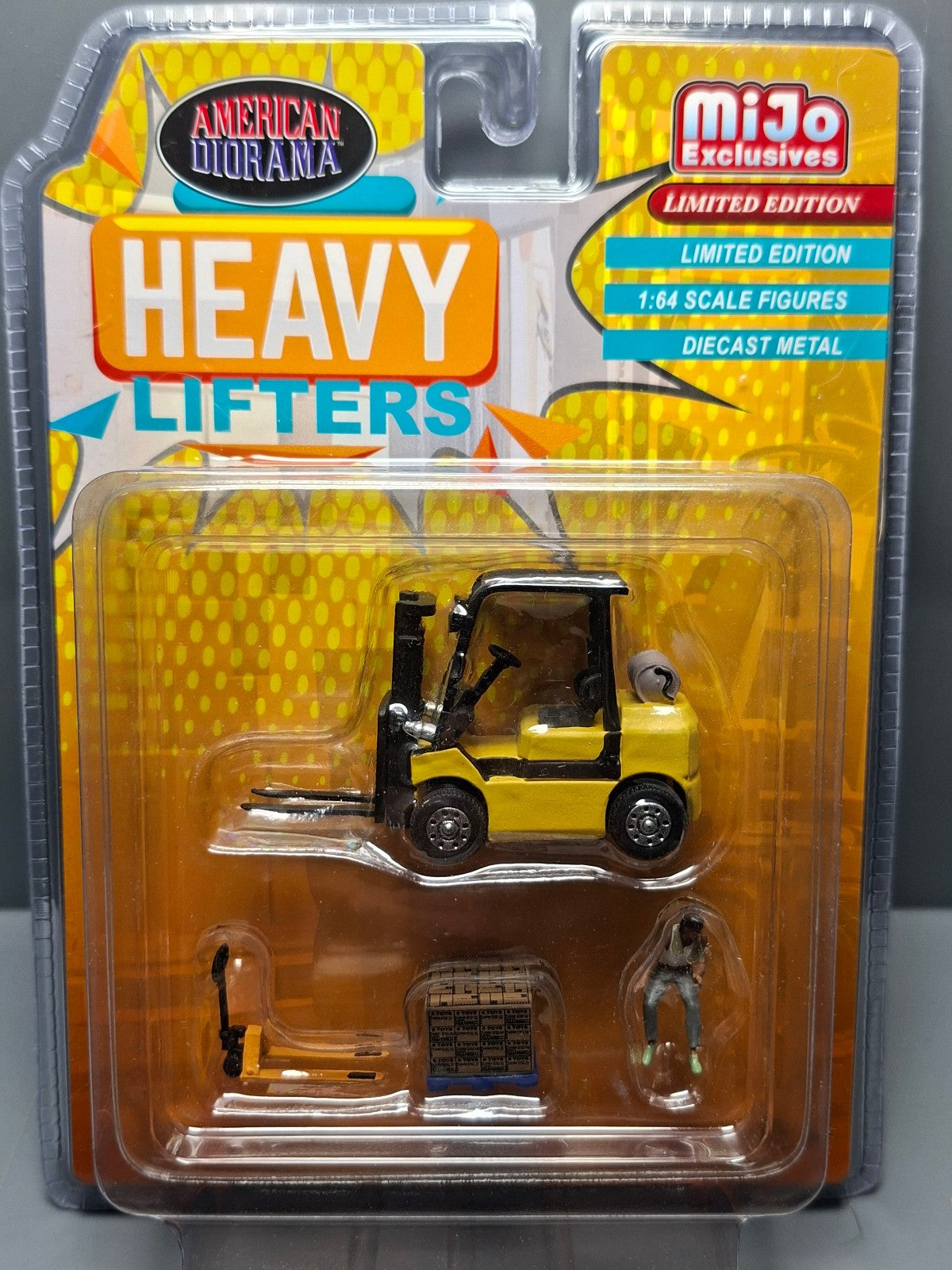 American Diorama  1/64 Figures Heavy Lifters Forklift Set  MiJo Exclusive (NG01)