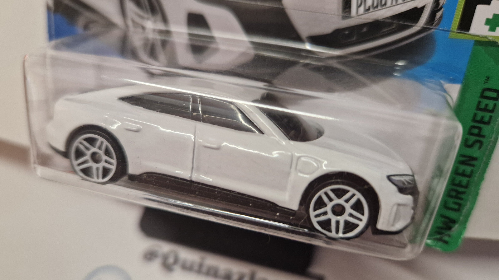 Hot Wheels Audi rs e-tron gt 2024-036  (CP01)