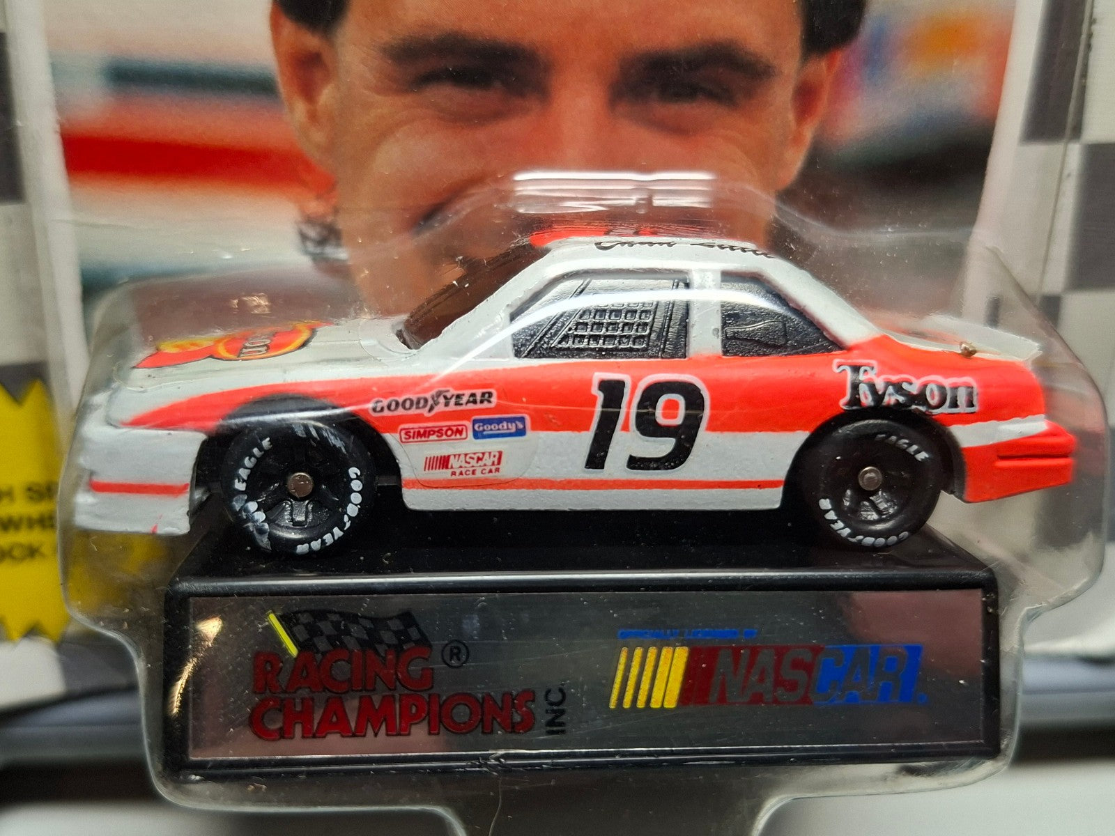 Racing Champions Stock car  Ford thunderbird chad little  #19 (NG12)