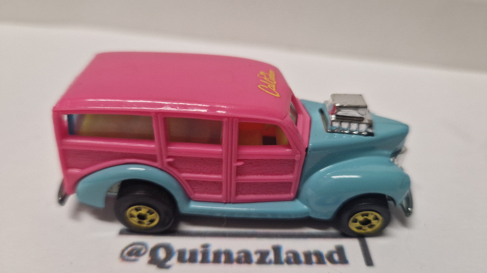 Hot Wheels 1990 california custom  40's woodie   (A29)