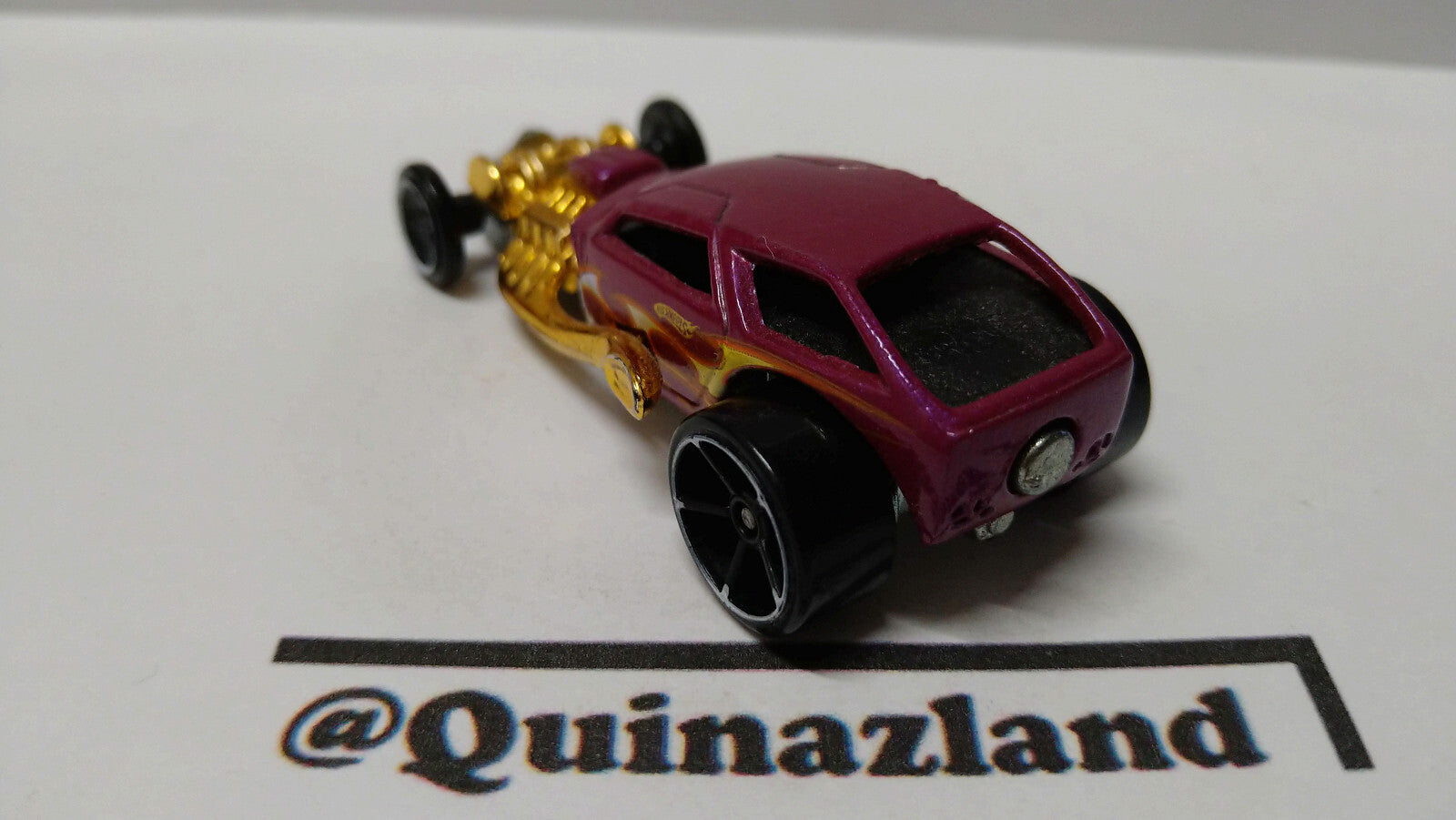 Hot Wheels 2010 mystery Surf crate  (A22)