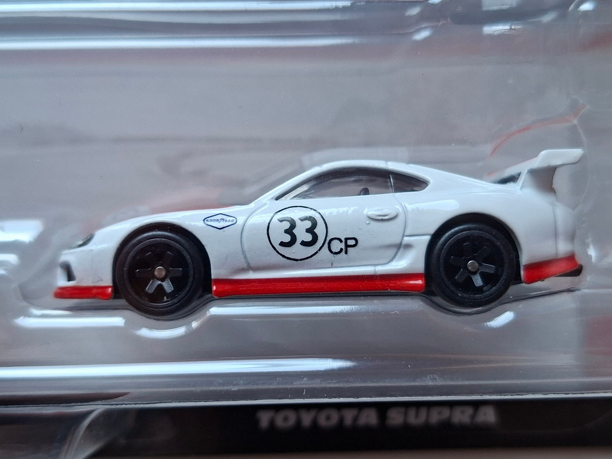 Hot Wheels  premium 2 pack Toyota 2000GT / Toyota Supra (CT12)