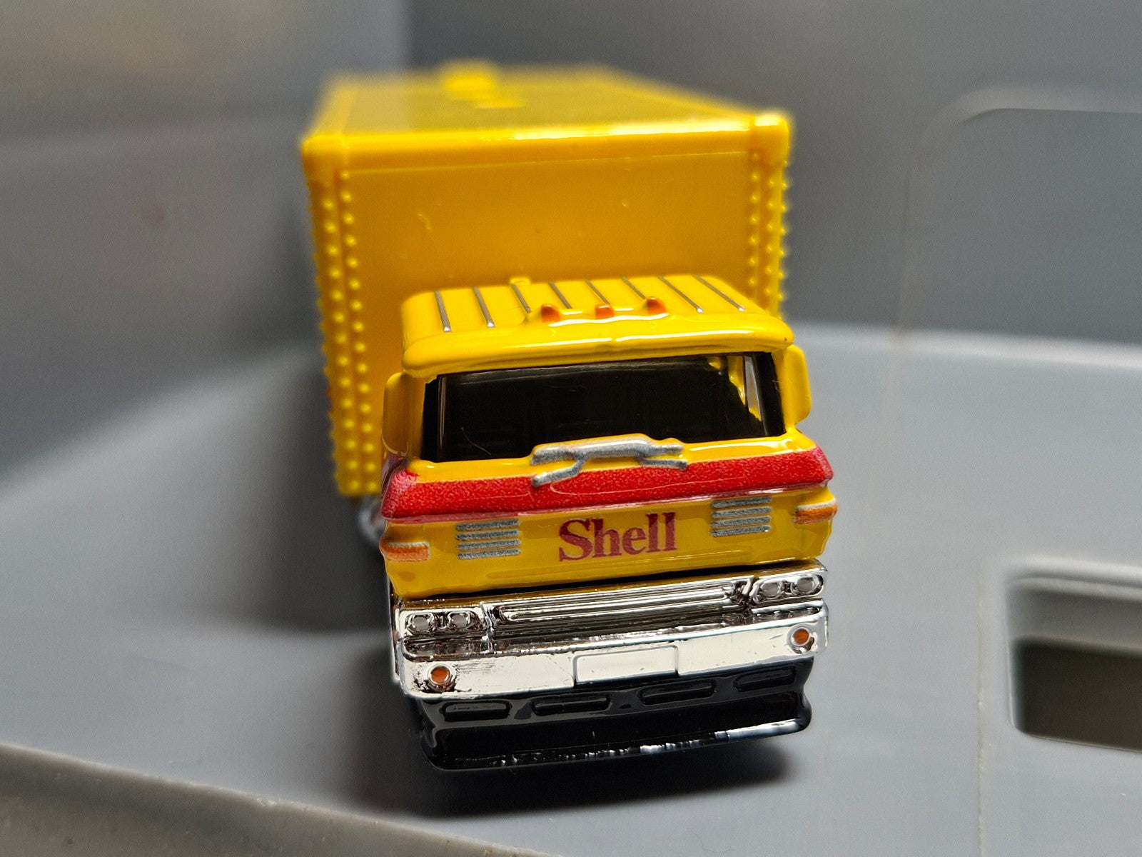 Hot Wheels Team transport #45 Sakura sprinter Shell  (CP12)