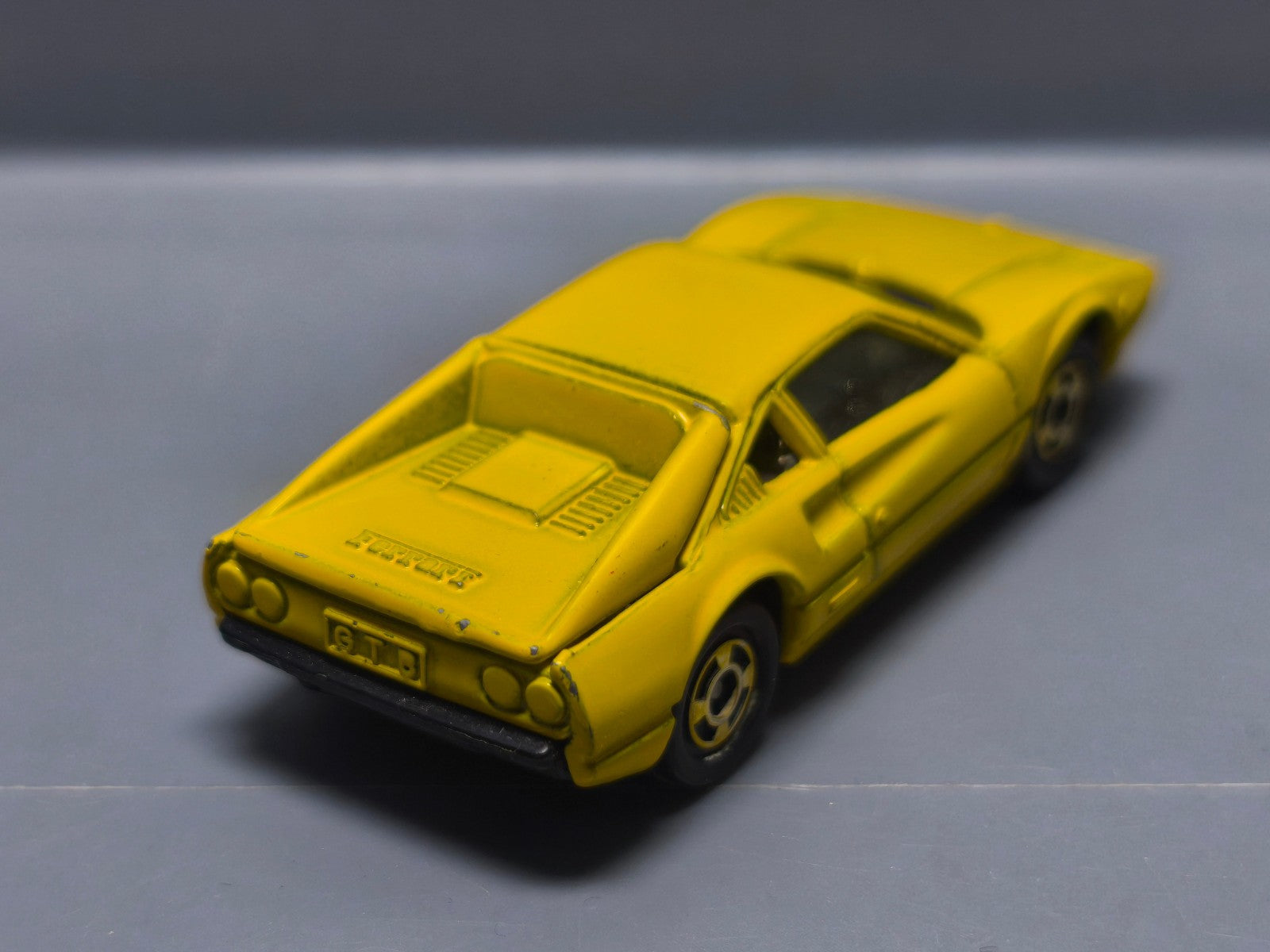 Tomica Ferrari 308 GTB version jaune rare (A15)