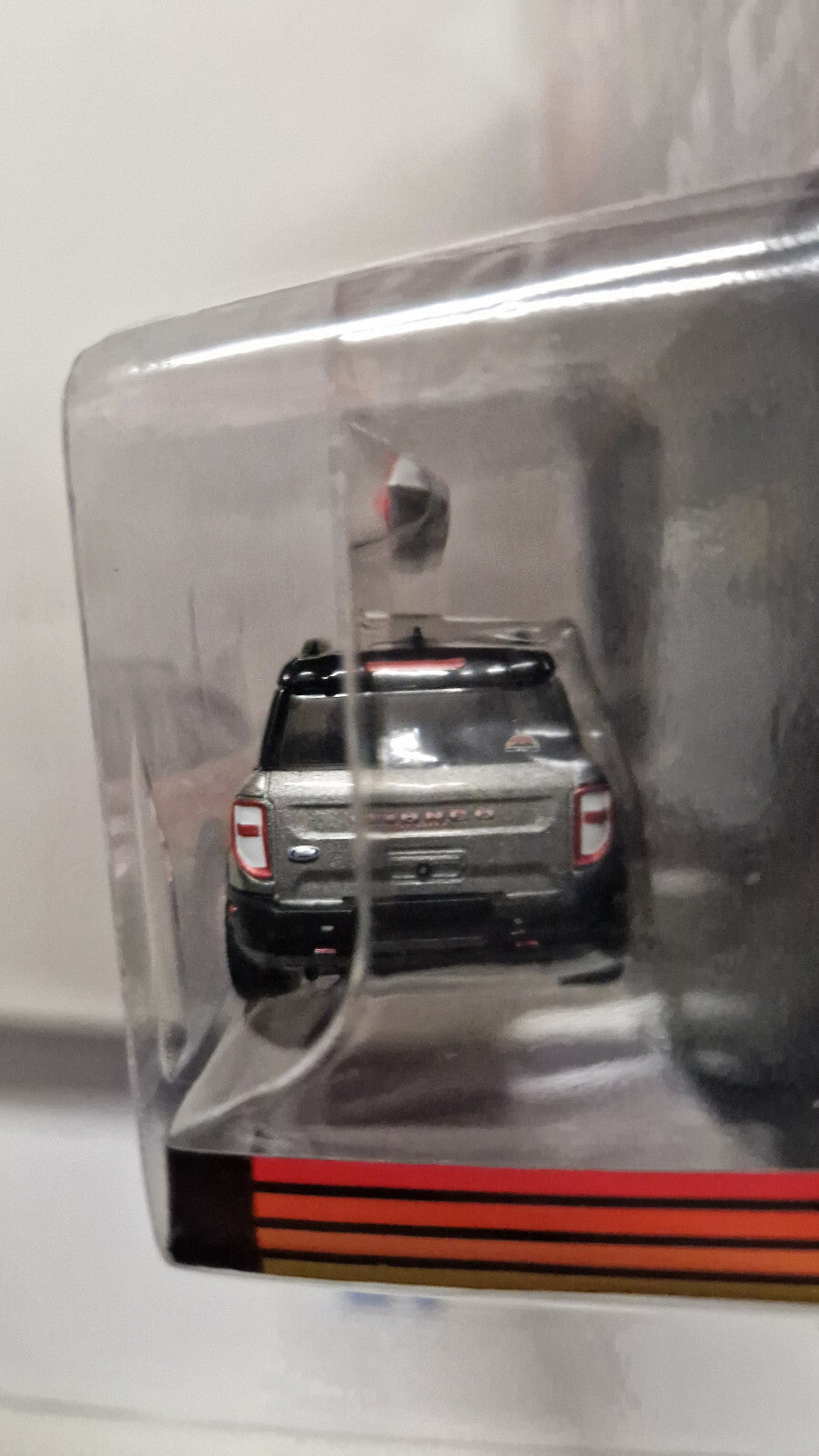 Greenlight Free Wheelin' Bronco Sport with Rooftop Kayak 2022 Ford Bronco (NG36)