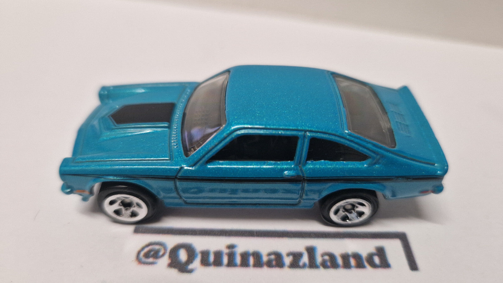 Hot Wheels Custom v8 vega 2009-023   (A29)