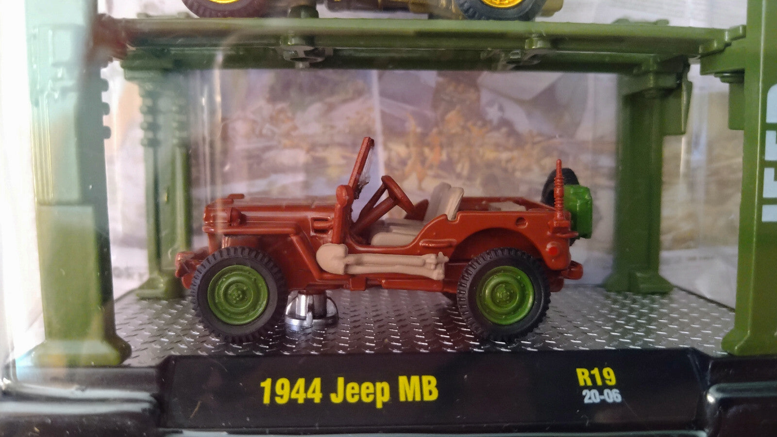 M2 Machines Auto-Lift Willy's Jeep 1944 Jeep MB Chase (NG70)