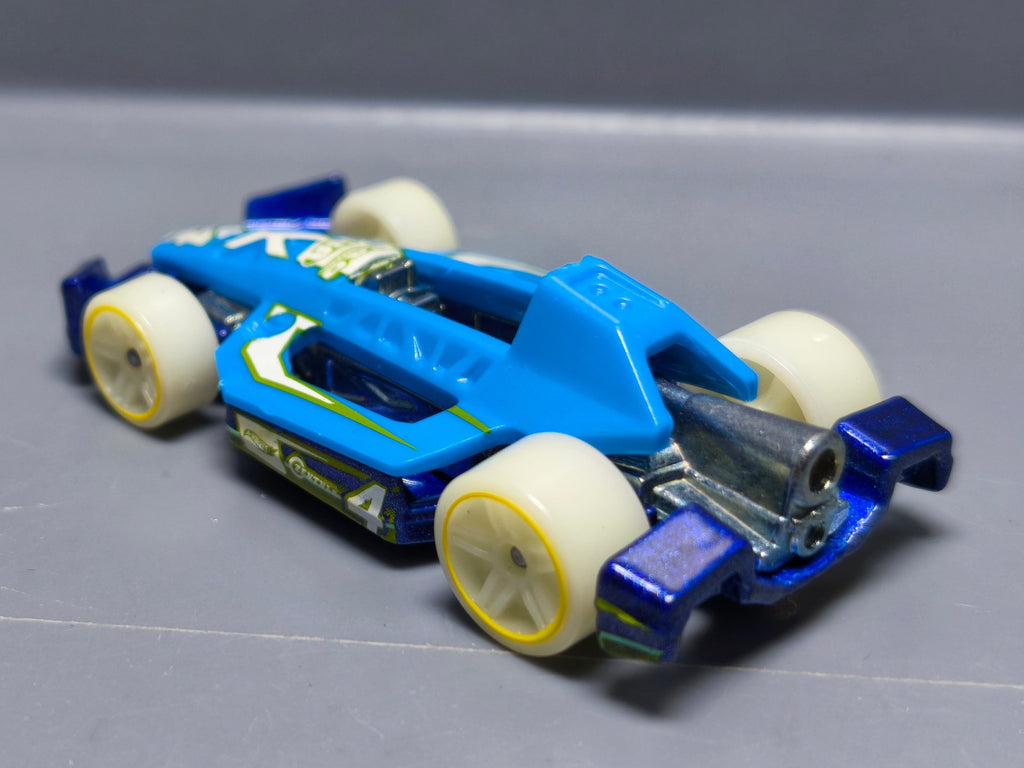 Hot Wheels   Arrow Dynamic 2016-052   (A11)
