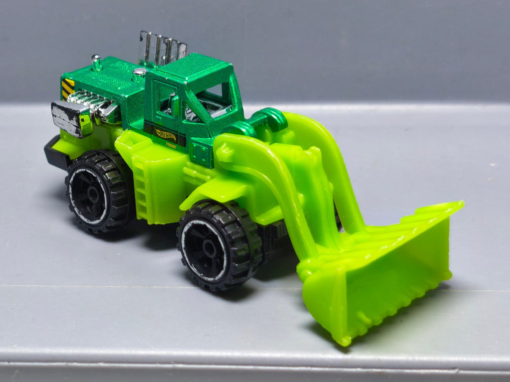 Hot Wheels 2011 Multipack  Wheel loader  (A38)