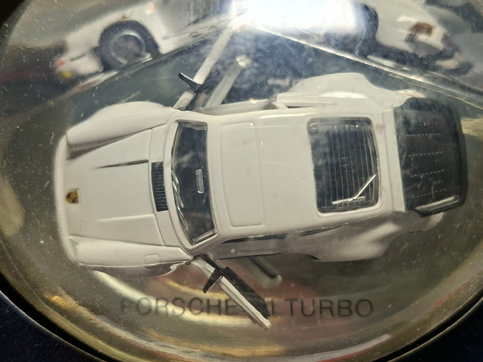 Majorette 1990/93 Série 1000 deluxe Porsche 911 turbo version blanche   (NG29)