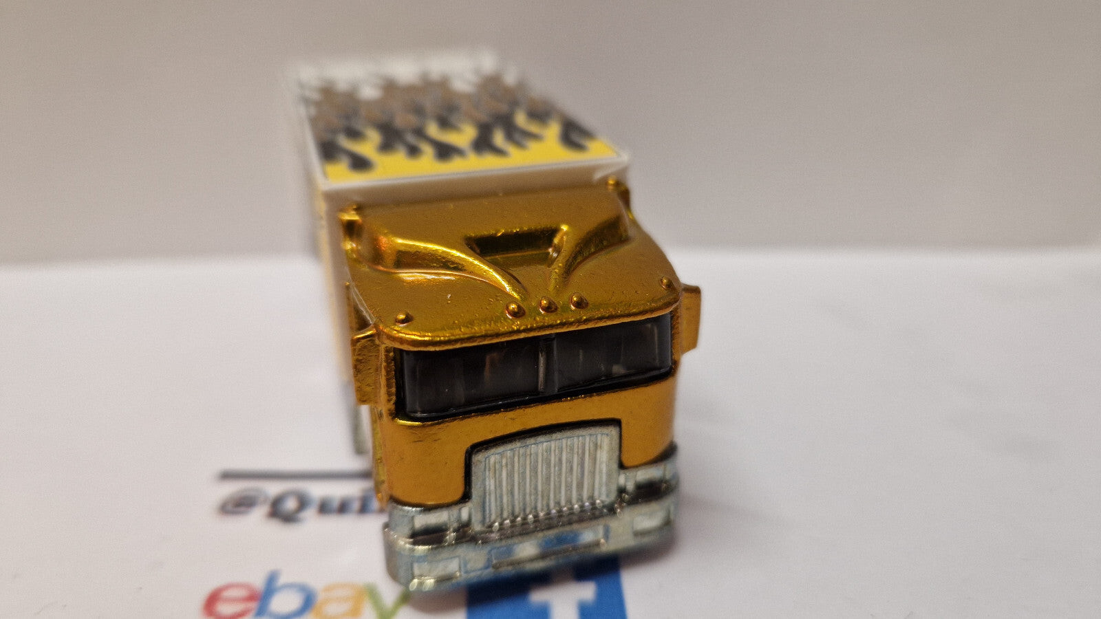 Hot Wheels 2007 classics série 3 Hiway hauler version dorée   (A28)