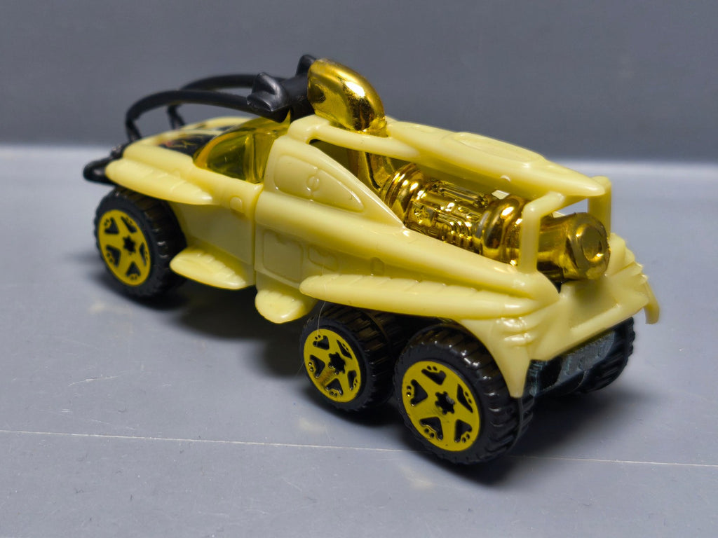 Hot Wheels Xs-ive version 5sp gold 2002-140 (A28)