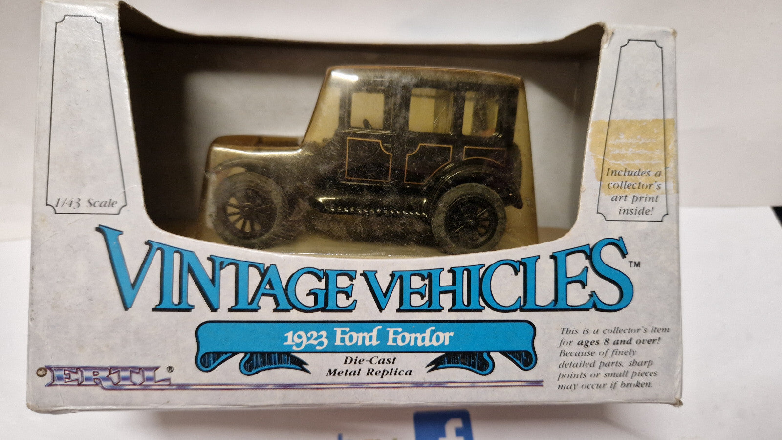 Ertl 1/43 Vintage vehicles 1923 Ford fordor (NG29)