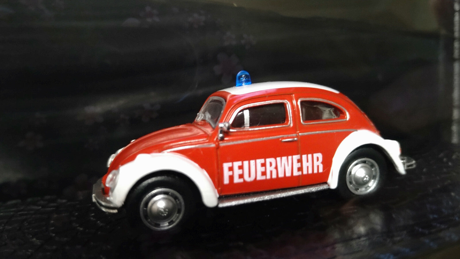 Model magazine 1/72 Volkswagen Beetle 1300 (C13)