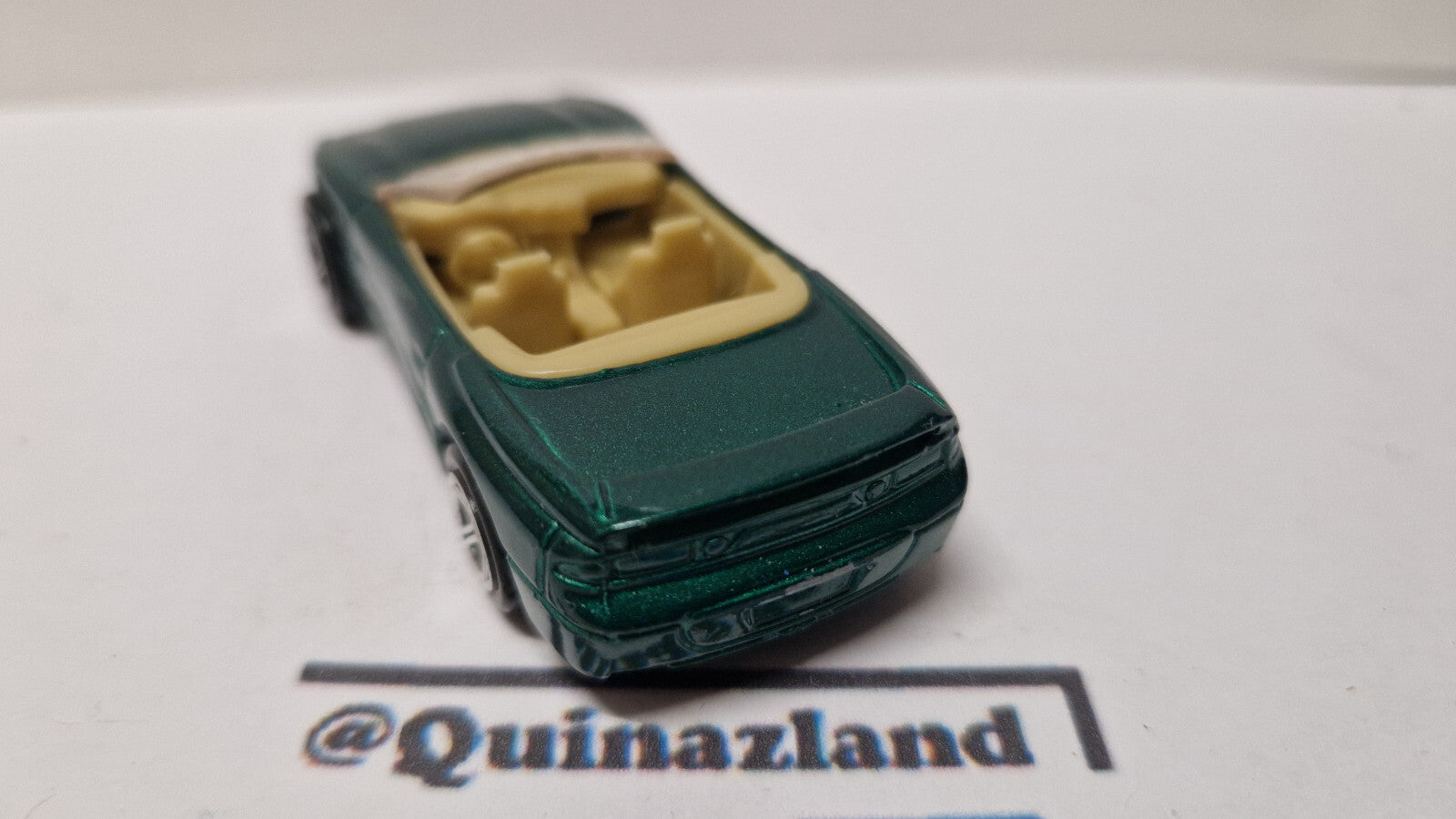 Matchbox 1998 mainline  Mitsubishi spyder      (A30)