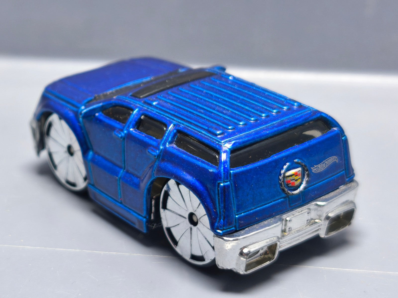 hot wheels Cadillac Escalade First Editions 2004-014  (A13)