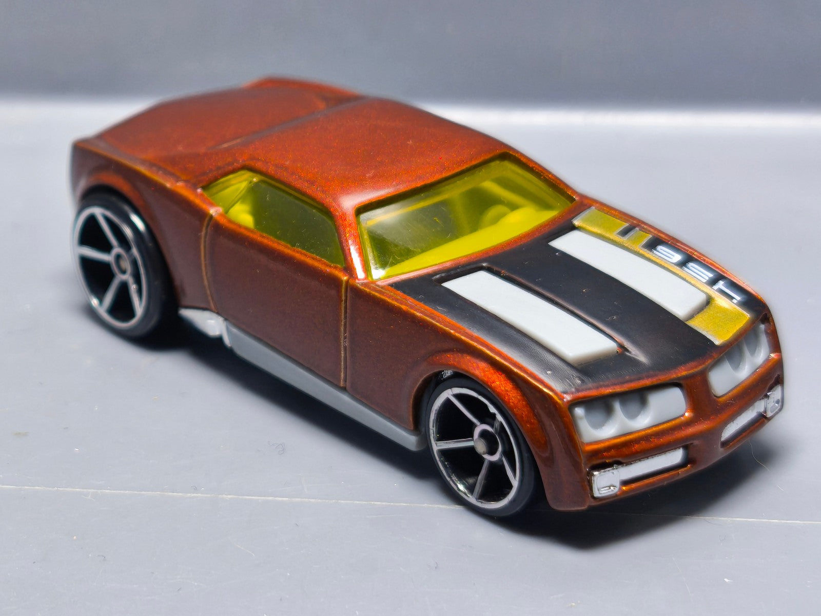 Hot Wheels Bully goat 2005-014  (A21)
