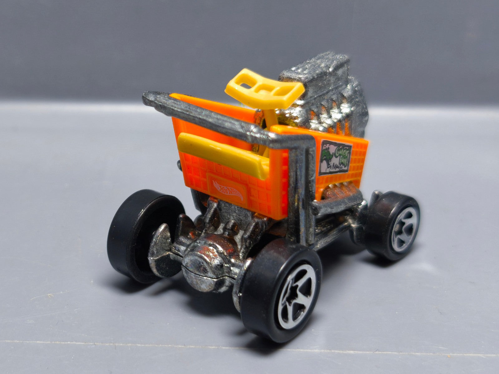 Hot Wheels Express Lane 2001-111  (A18)