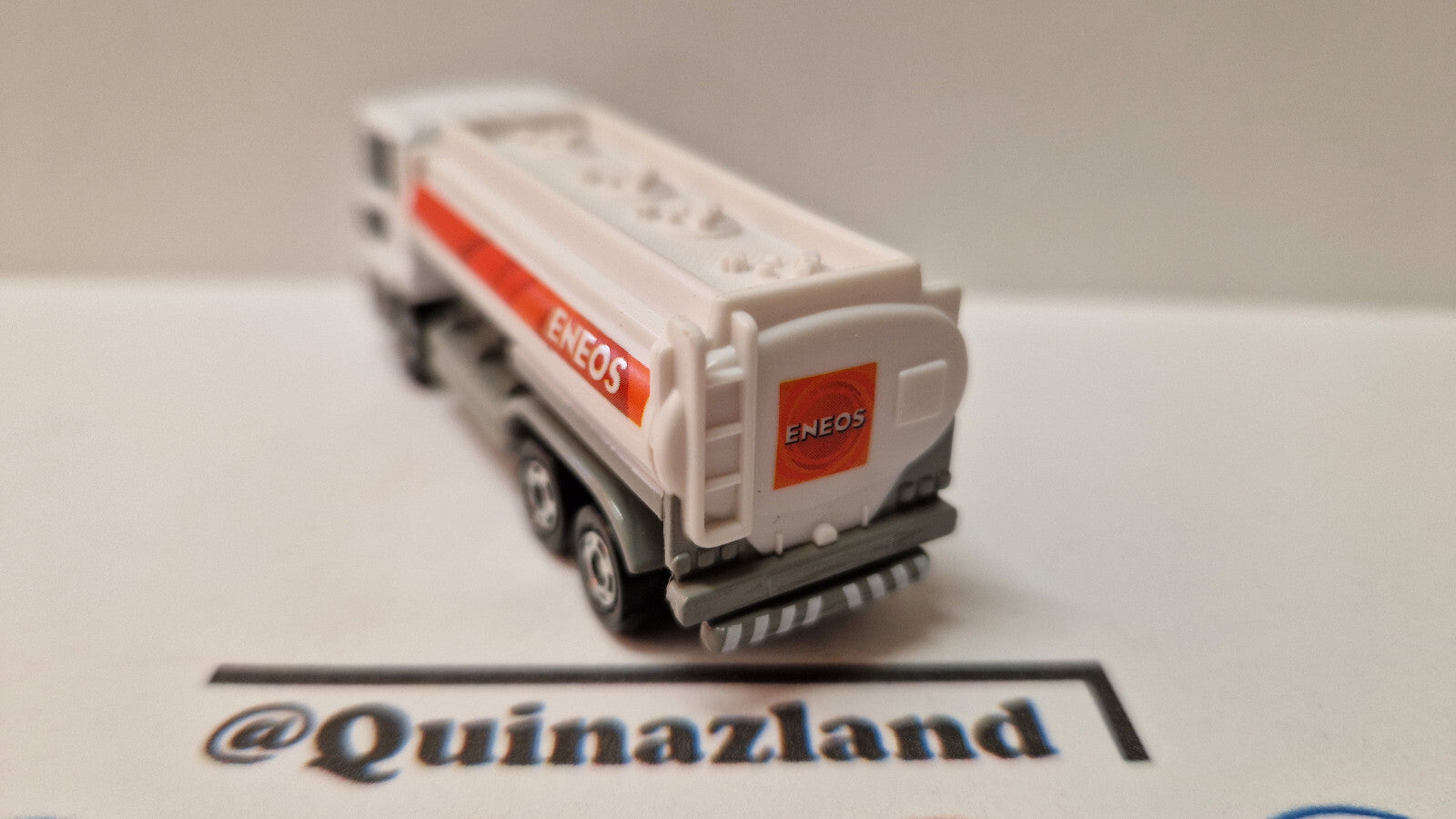 Tomica 2016 regular Nissan UD trucks Quon Eneos Tank lorry (CP08)