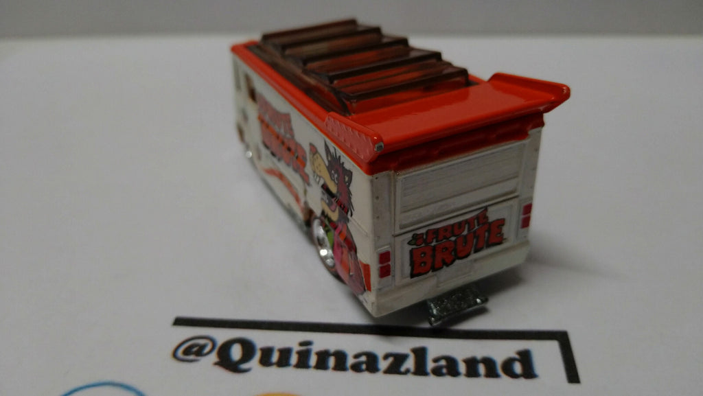 Hot Wheels 2014 general mills Smokin grille    (A11)