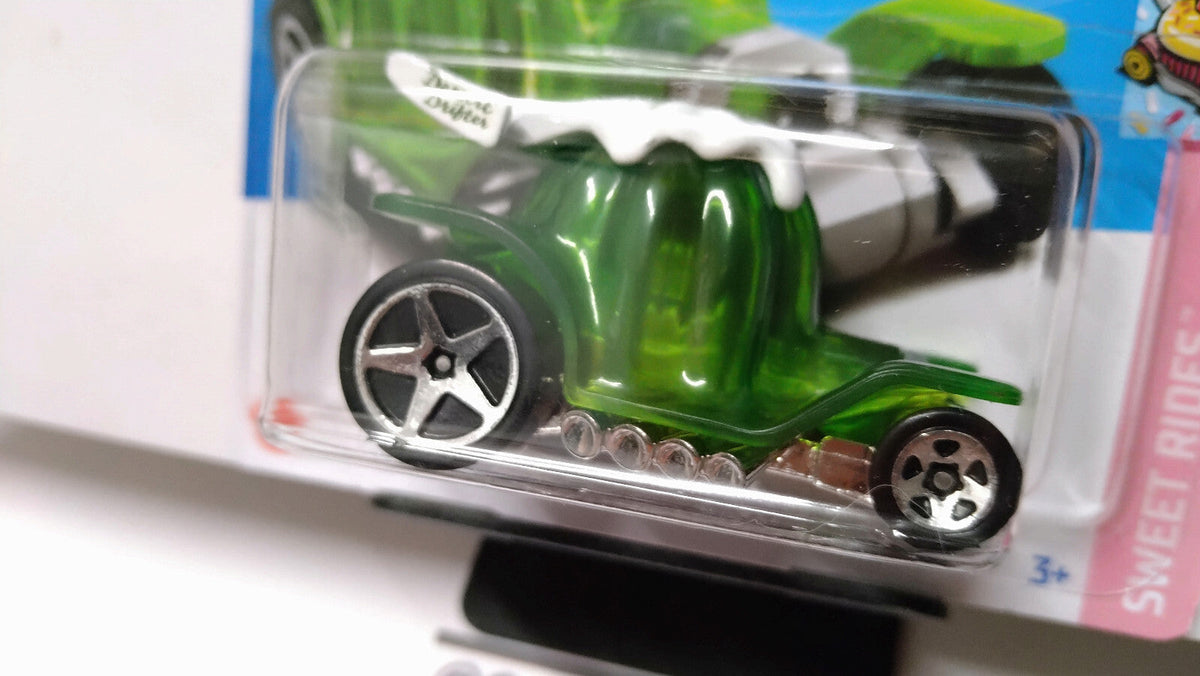 Hot Wheels Dessert drifter  2023-008  (NP19)