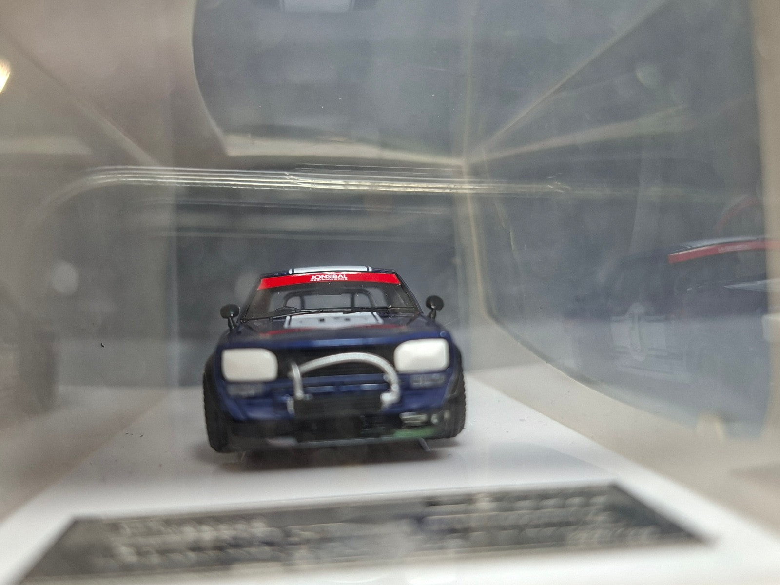 FuelMe Models Pocket Garage limitée à 499 exemplaires Nissan Skyline GT-R (CP14)