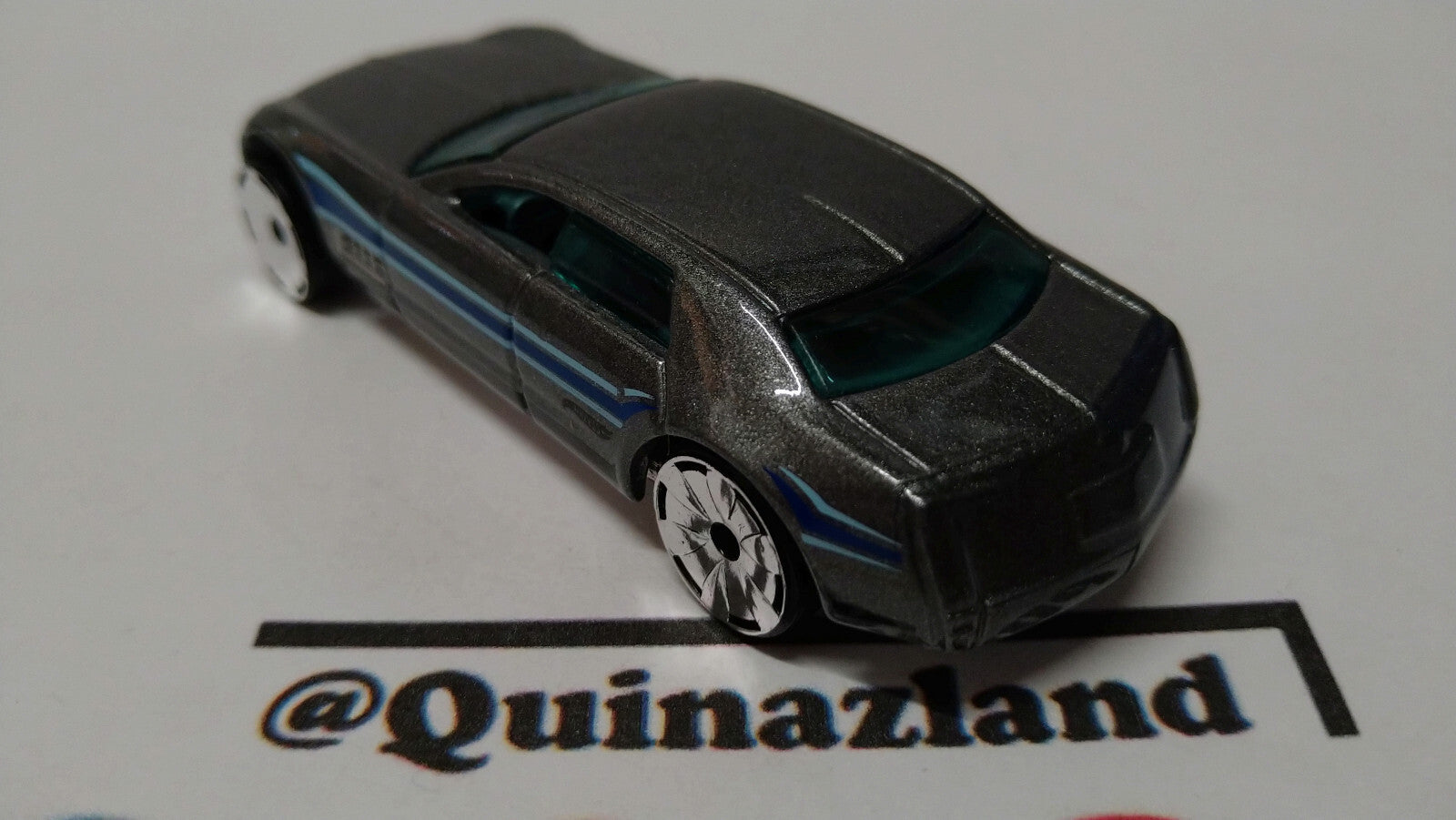 Hot Wheels Cadillac v16 2013-002   (A17)