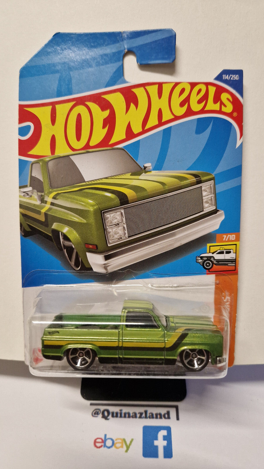 Hot Wheels 83 chevy silverado  2022-114 (NP17)