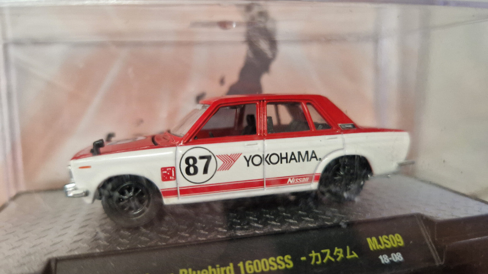 M2 Machines Auto Japan 1969 Datsun Bluebird 1600 SS 3200 pcs (NG04)
