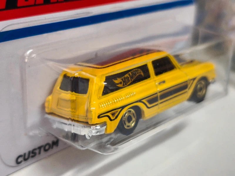 Hot Wheels 2020 flying customs target Custom 69 volkswagen squareback   (NP47)