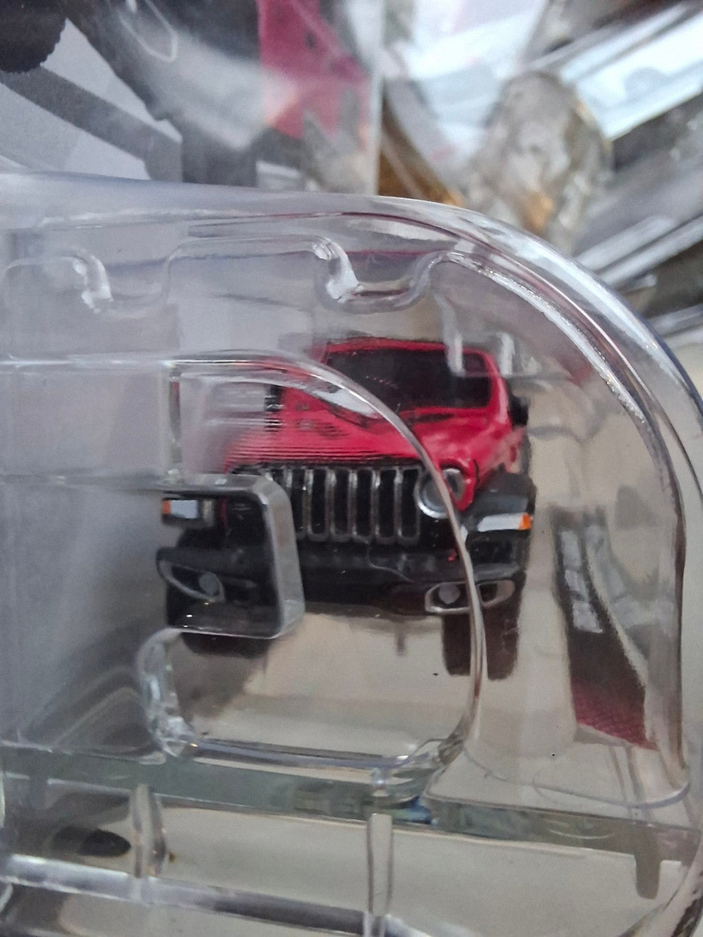 Greenlight Showroom Floor Series 7 2024 Jeep Gladiator  Tuscadero (NG44)