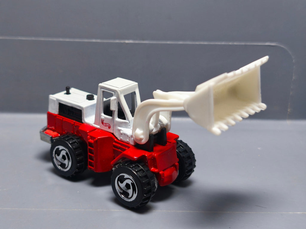 Hot Wheels 2000 mainline 111 Wheel loader  (A38)