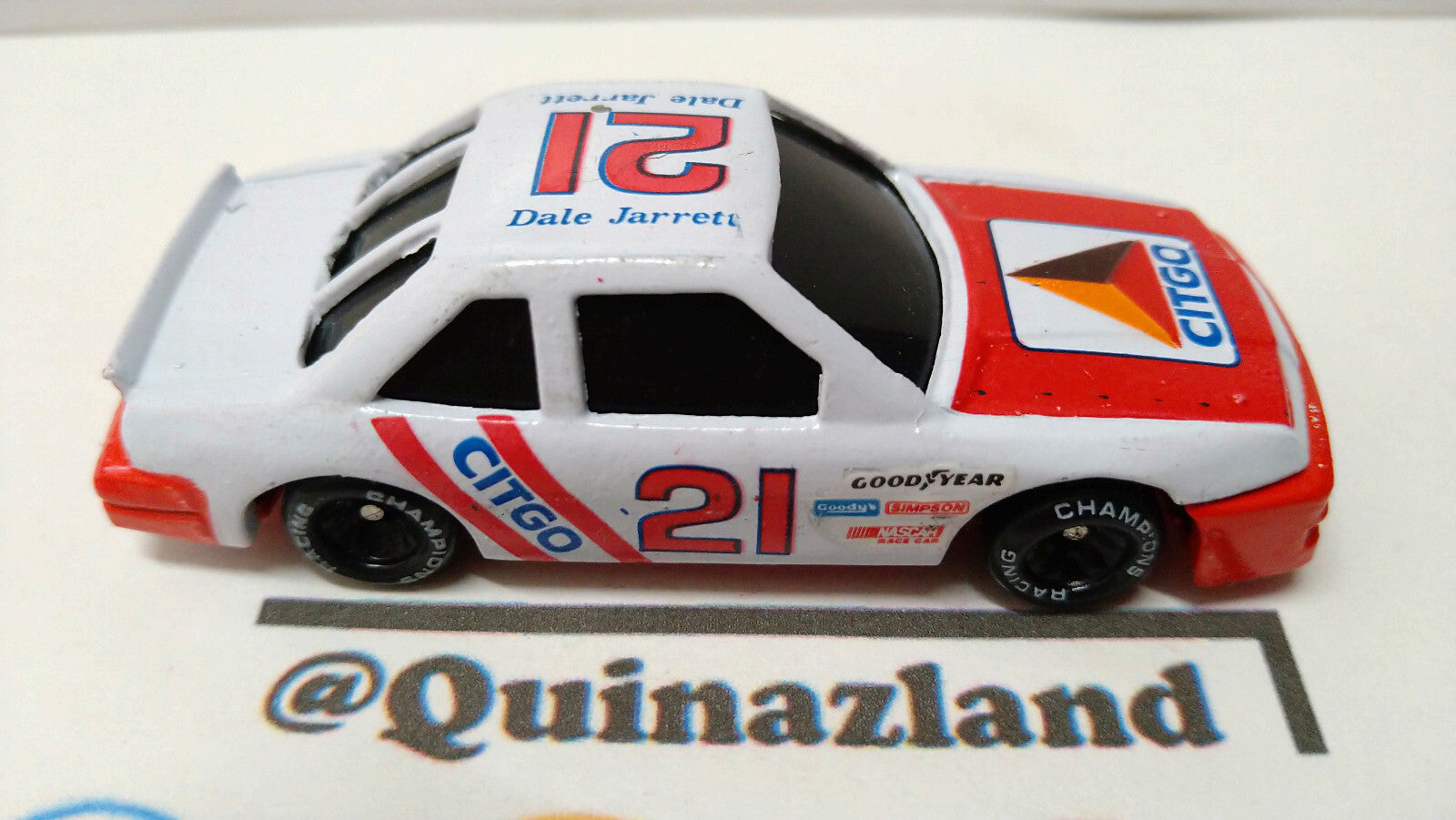 Racing champions Stock car  Ford thunderbird dale jarrett (A10)
