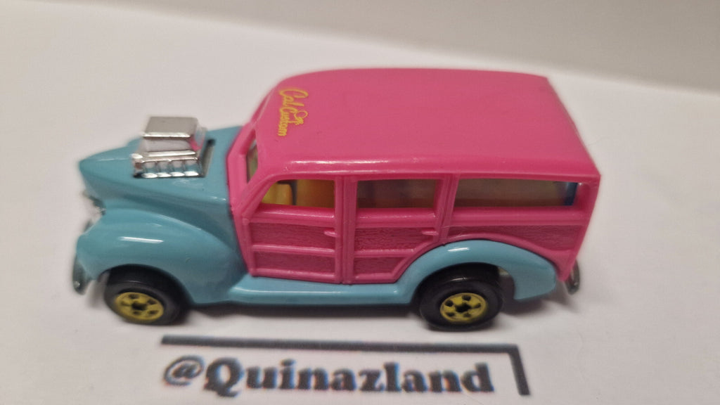 Hot Wheels 1990 california custom  40's woodie   (A29)