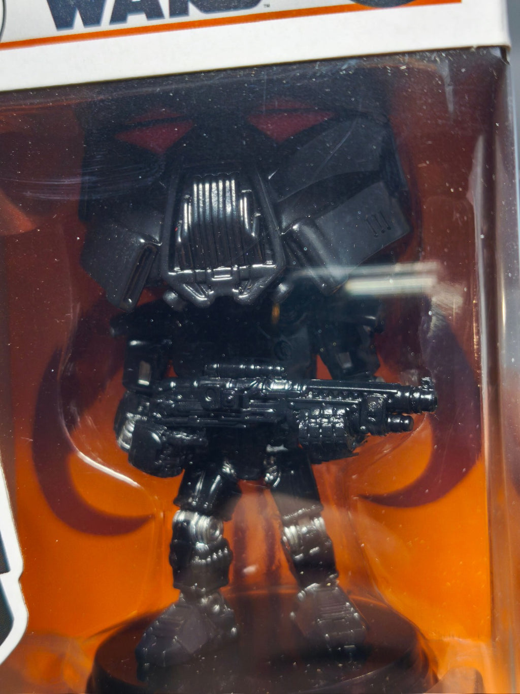 Funko Pop! Star Wars Mandalorian  N° 466 Dark Trooper (F6)