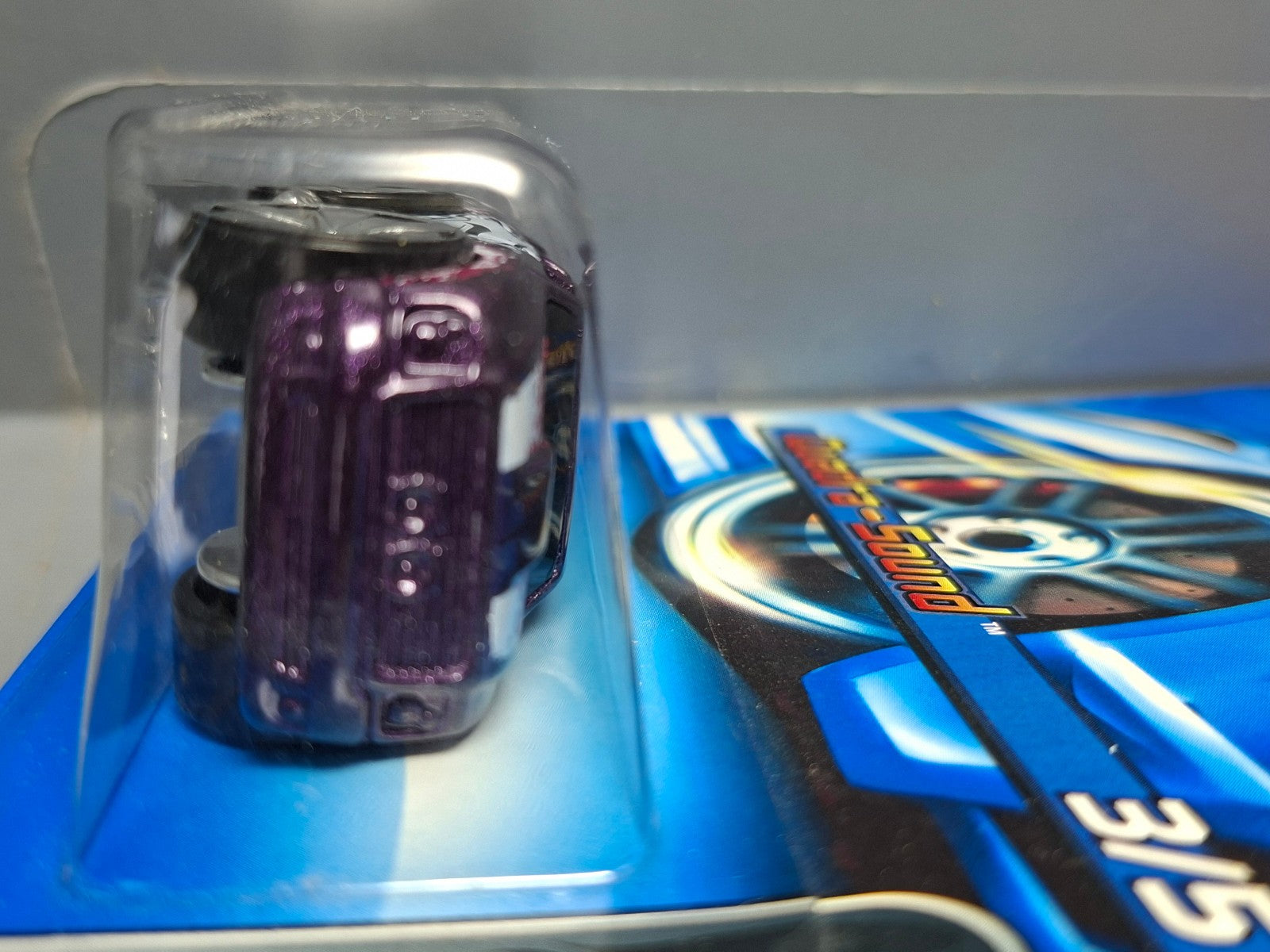 hot wheels Quadra-Sound 2006-073 (NP13)