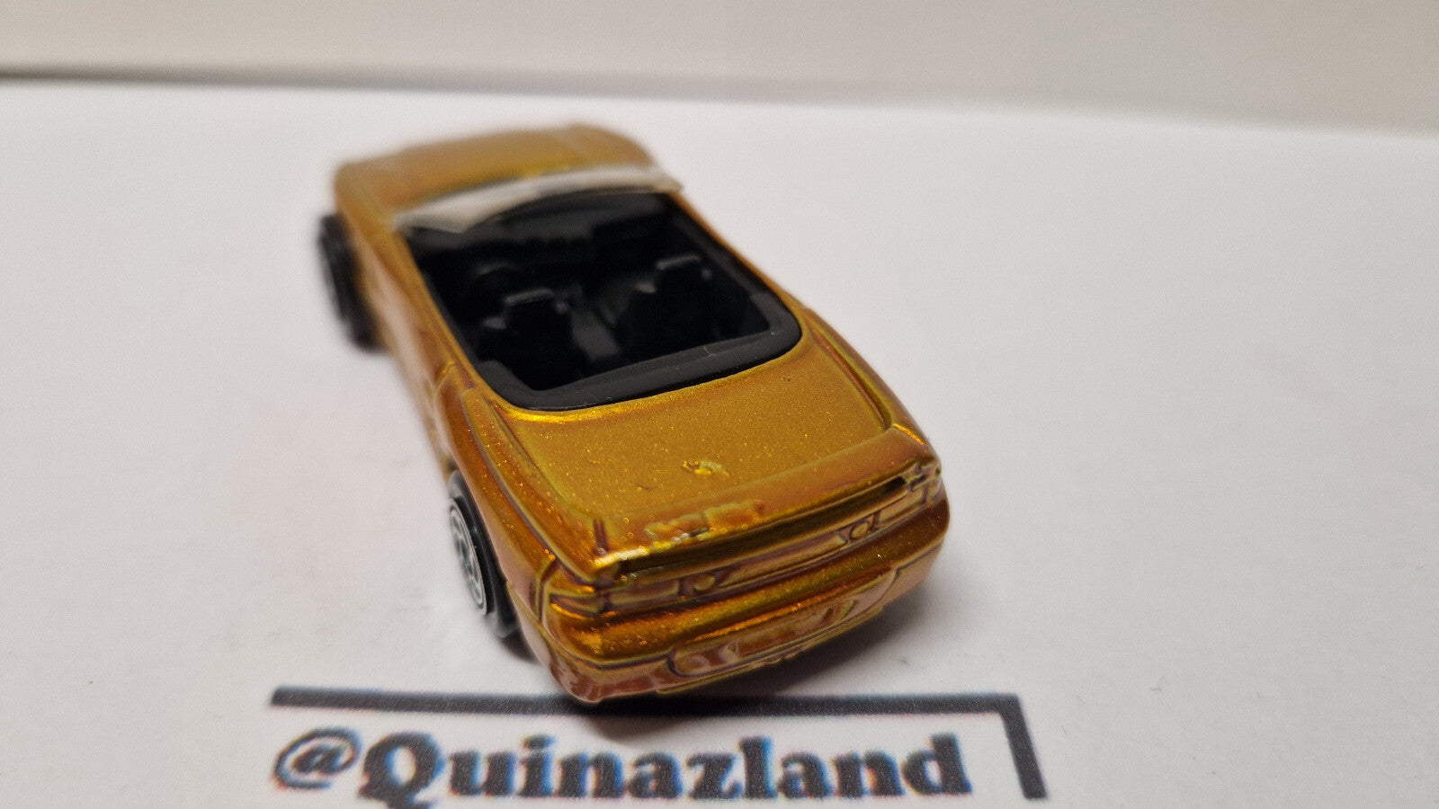Matchbox 1997 gold 75 challenge   Mitsubishi spyder variation de jantes    (A31)