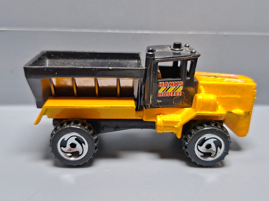 Hot Wheels Oshkosh snowplow version base plastique noire 2000-233 (CP04)