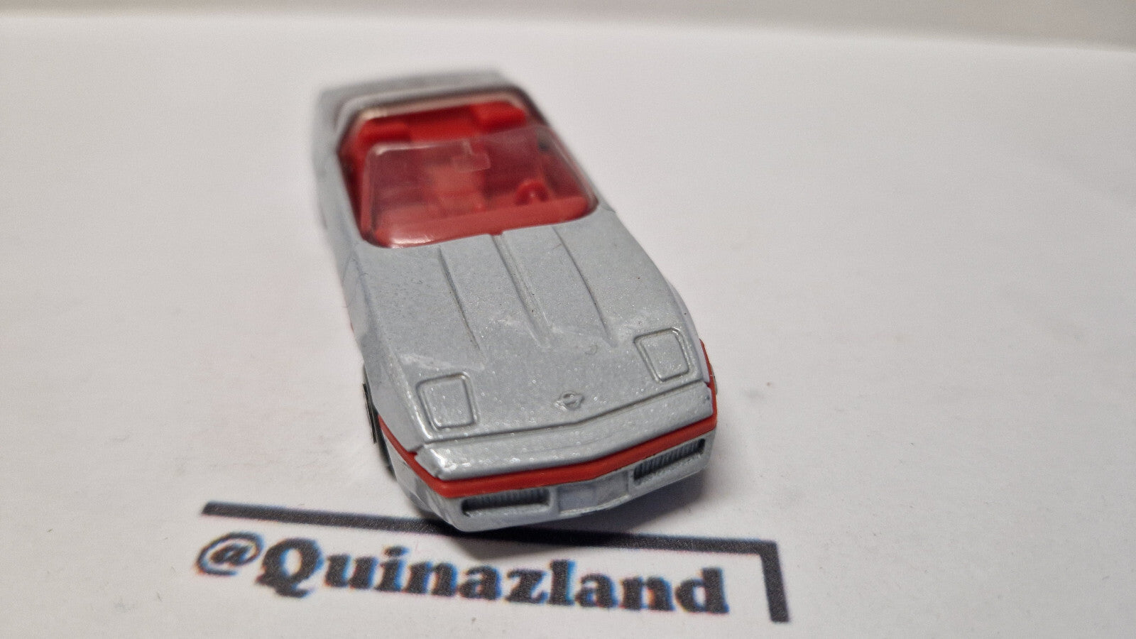 Matchbox 1982 mainline  83 corvette version grise claire   (A01)