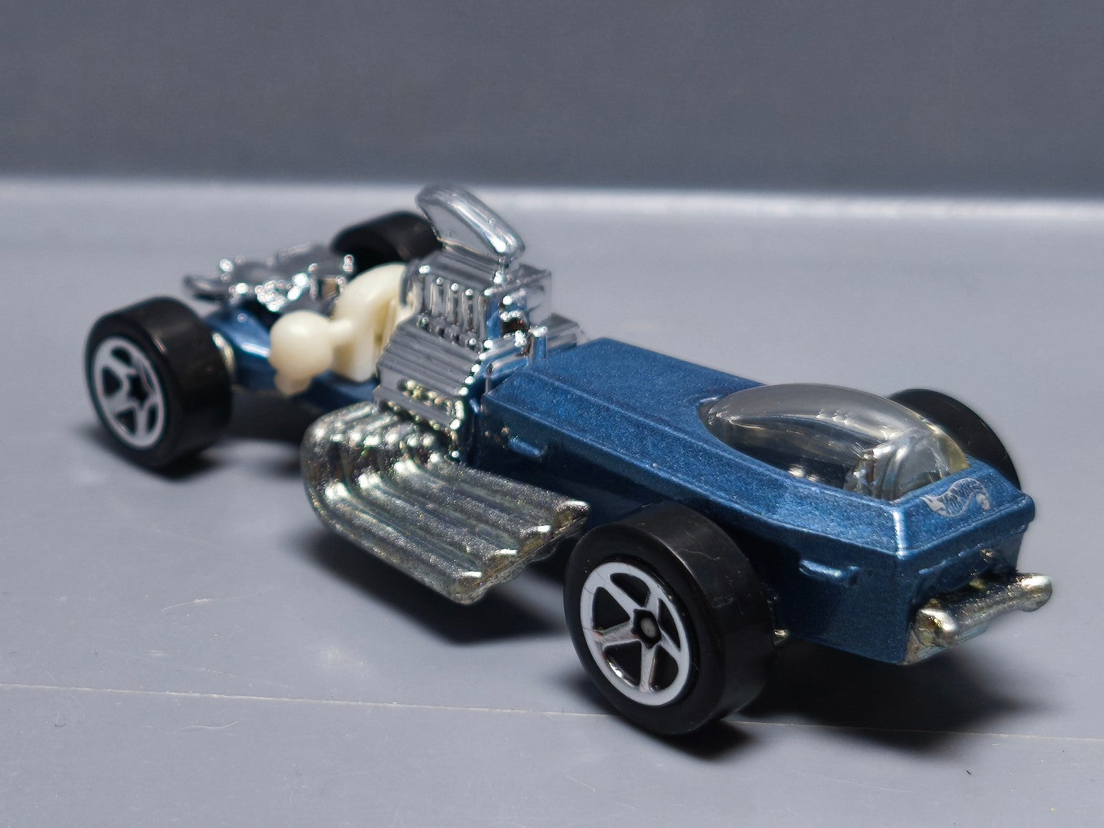 Hot Wheels 2008 exclusive Walmart  Rigor motor    (A32)