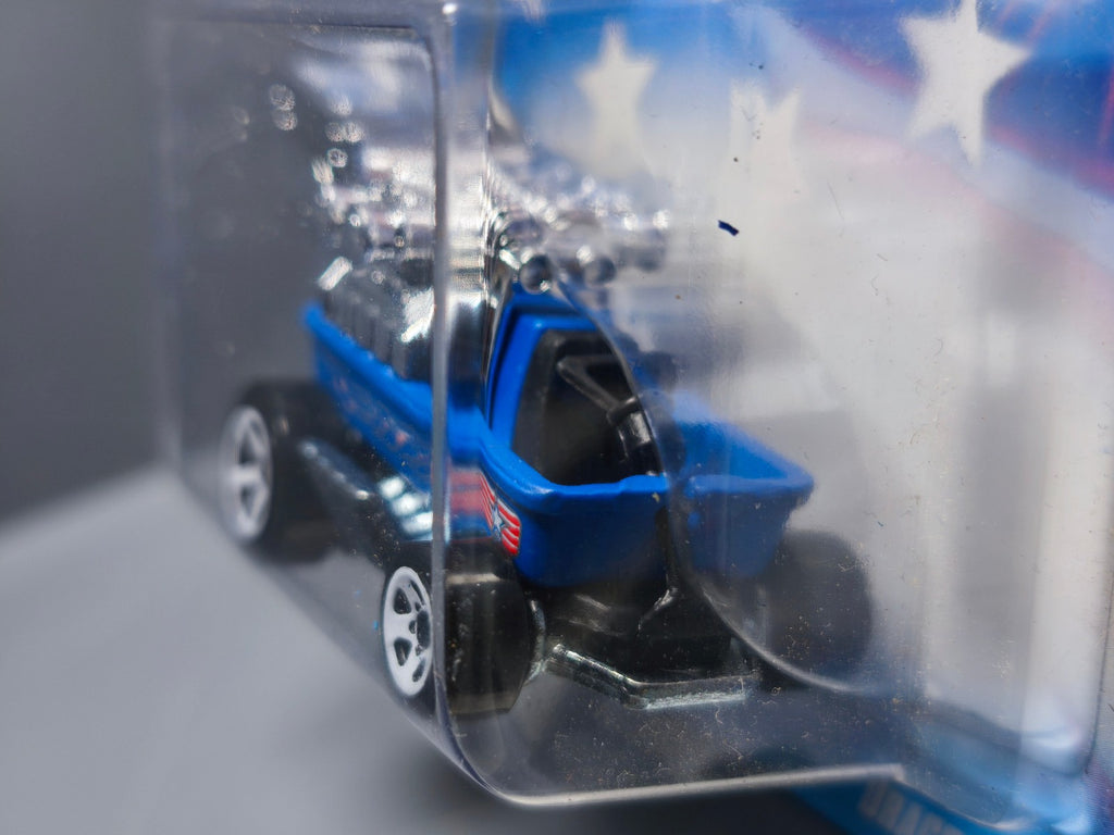 Hot Wheels 2008 fourth of july Draggin wagon  (NP39)