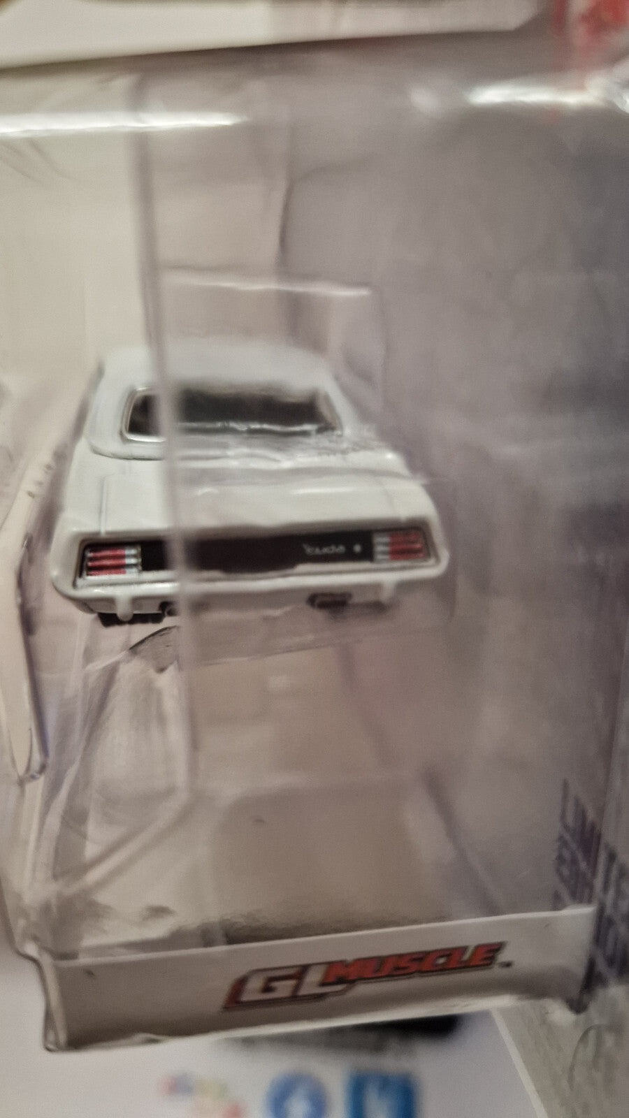 Greenlight GL Muscle Series 28 1970 Plymouth Hemi 'Cuda in Apline White (NG34)