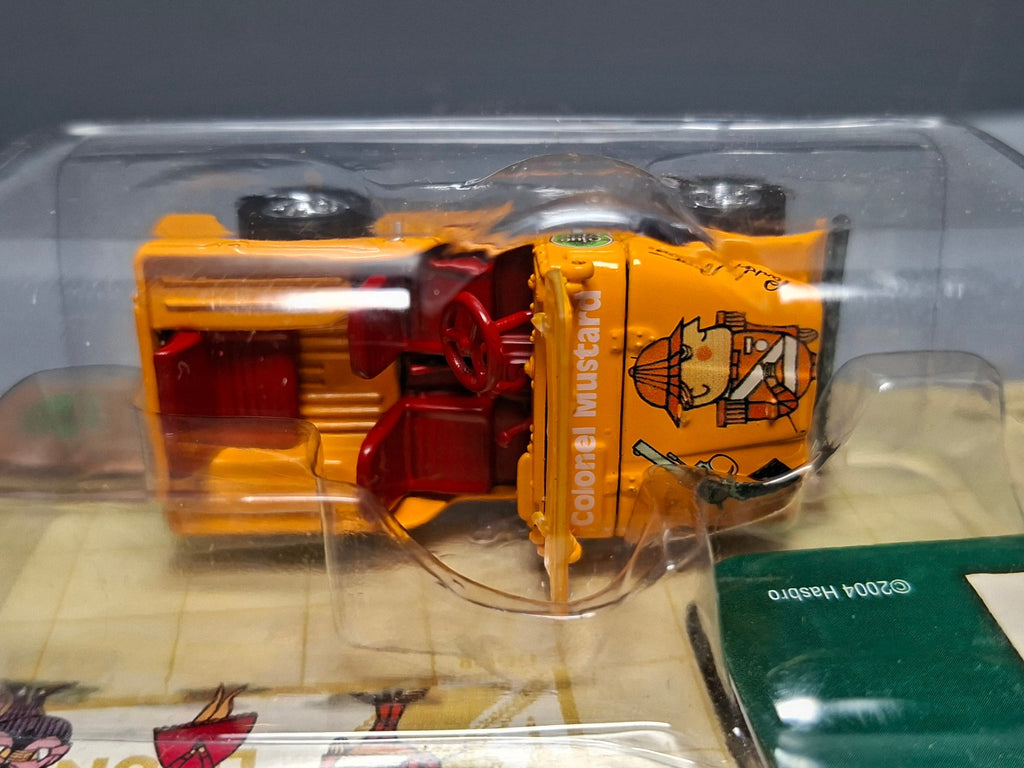 Johnny Lightning 2004 cluedo  Colonel mustard jeep CJ-5   (NG66)