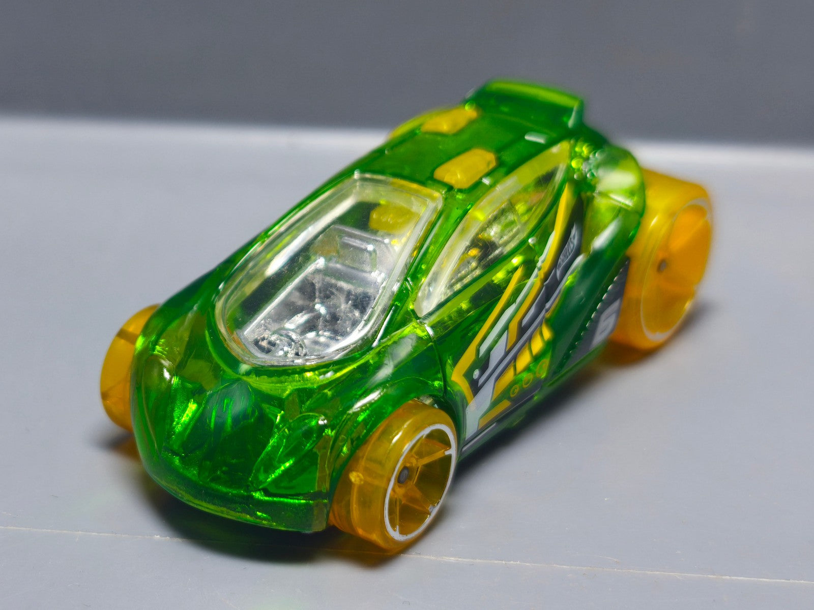 Hot wheels Vandetta 2013-131    (A11)