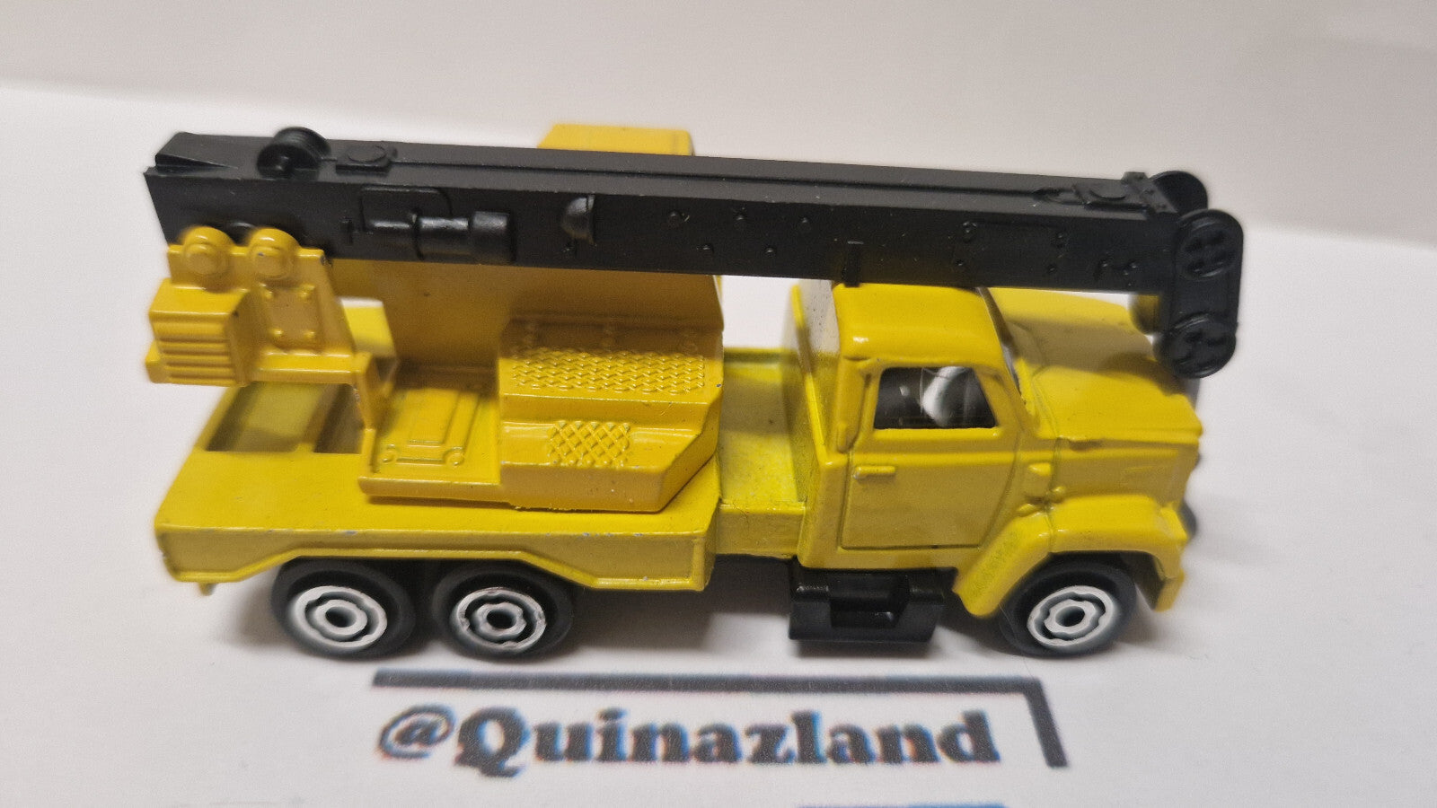 Majorette 1987/90 série 200 MIF GMC brigadier crane truck  (A27)