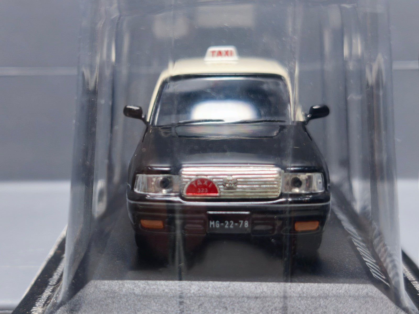 Altaya 1/43 Toyota crown  taxi macau 1998 (NP17)